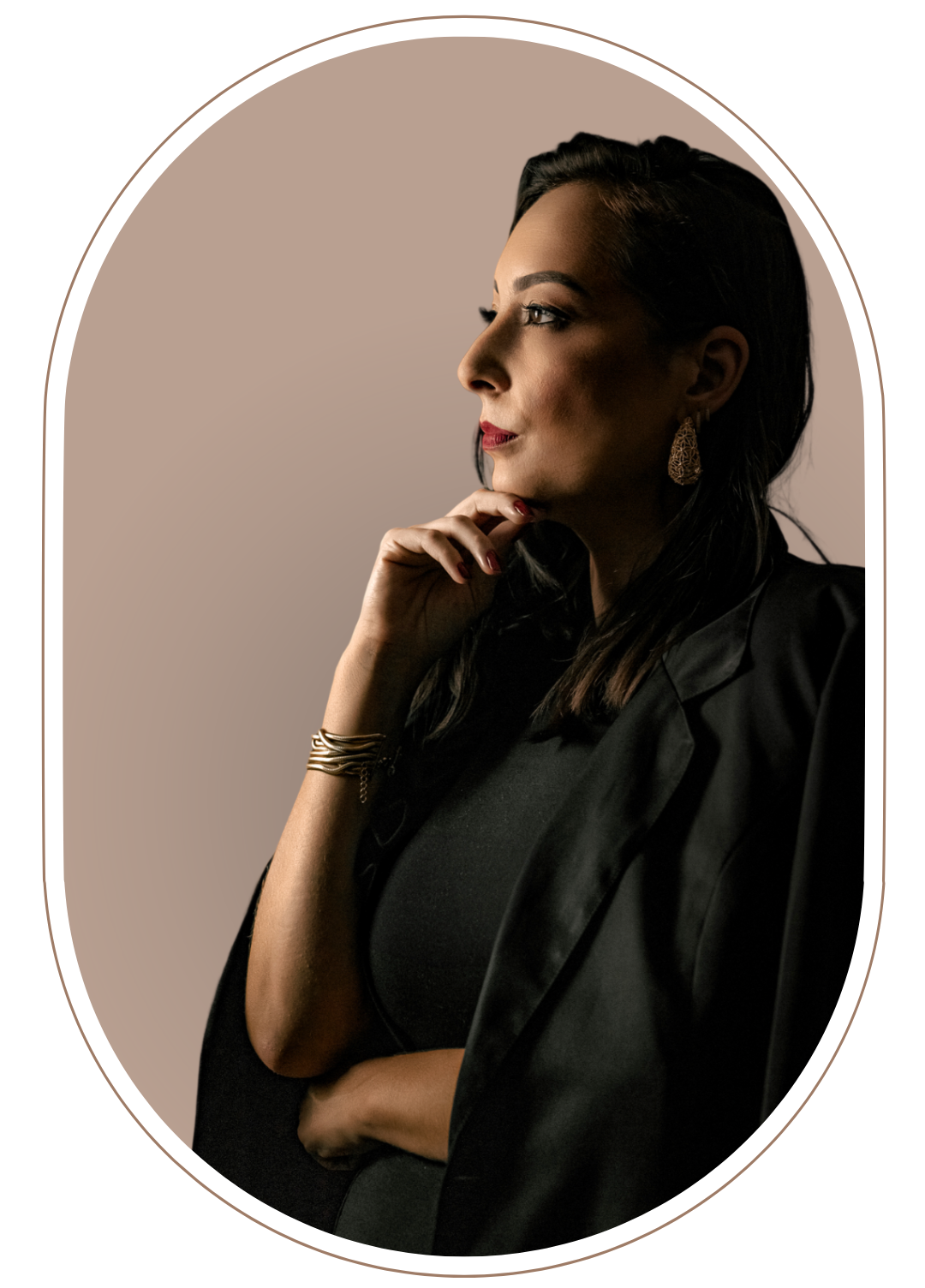 Advogada trabalhista em Curitiba atendendo cliente